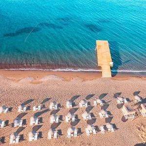 Acroter Hotel